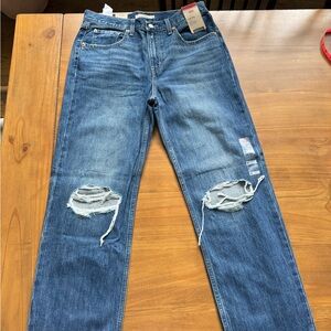 Levi low pro jeans distressed